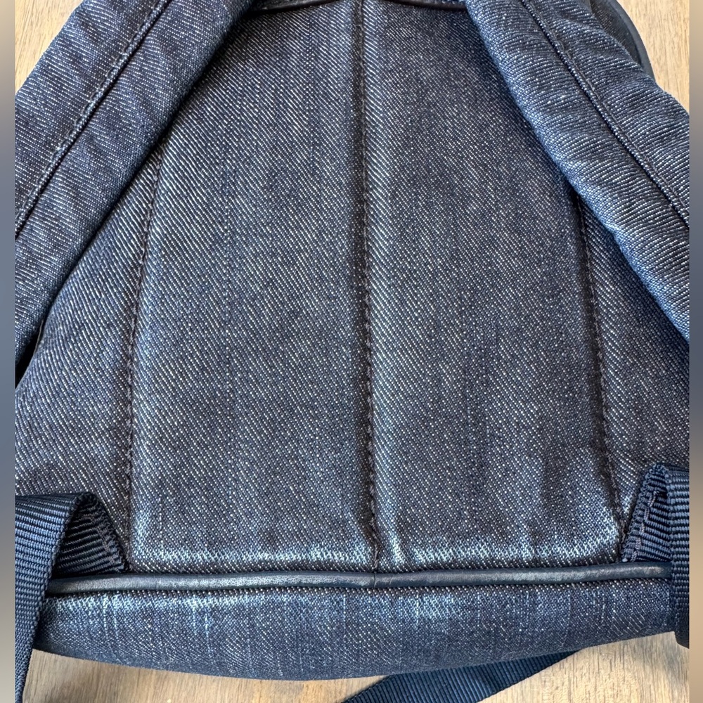 MICHAEL KORS Mini Denim Backpack - Picture 4 of 9
